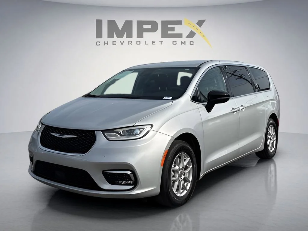 Used 2024 Silver Chrysler Touring L image 1