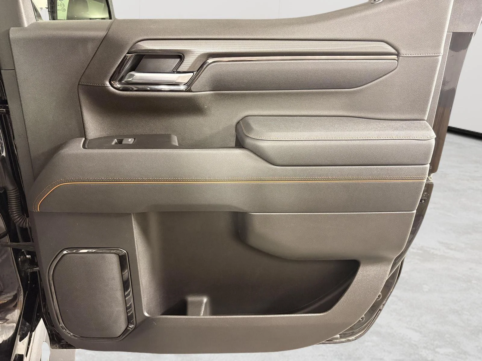 Used 2026 Onyx Black GMC AT4 image 22
