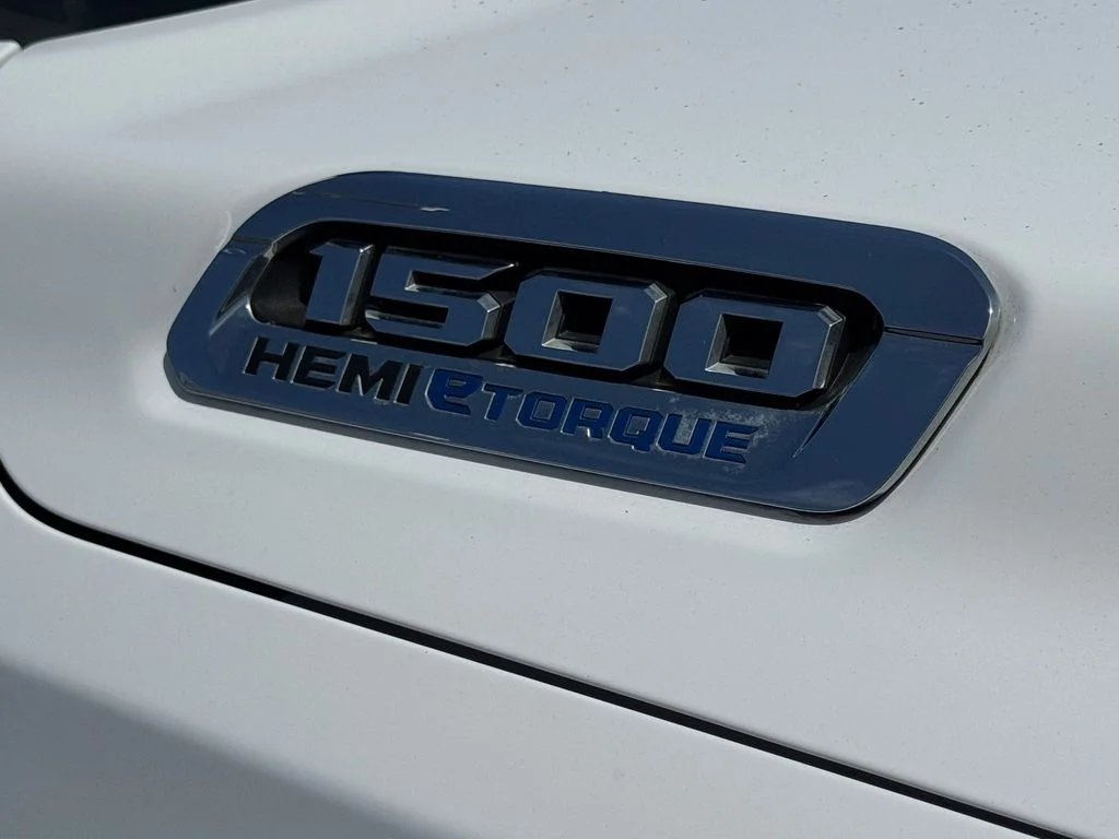 Used 2021 White Ram Big Horn/Lone Star image 3
