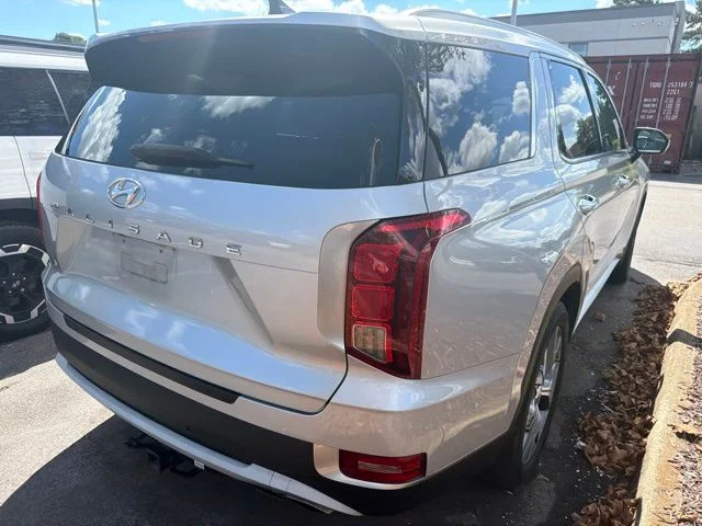 Used 2022 Silver Hyundai SEL image 12