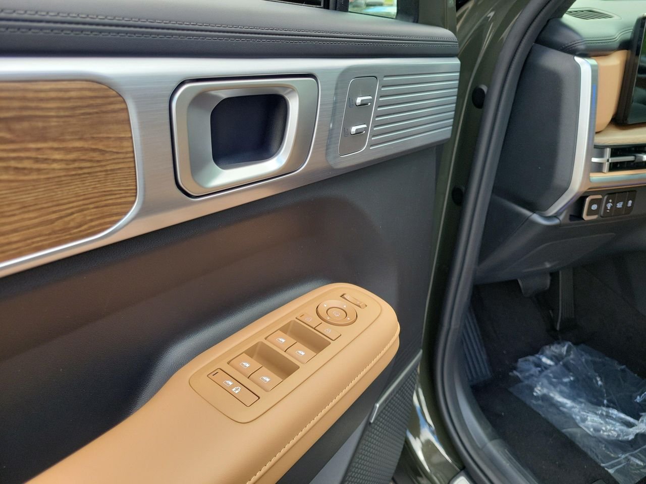 New 2026 Rockwood Green Hyundai Calligraphy AWD image 18