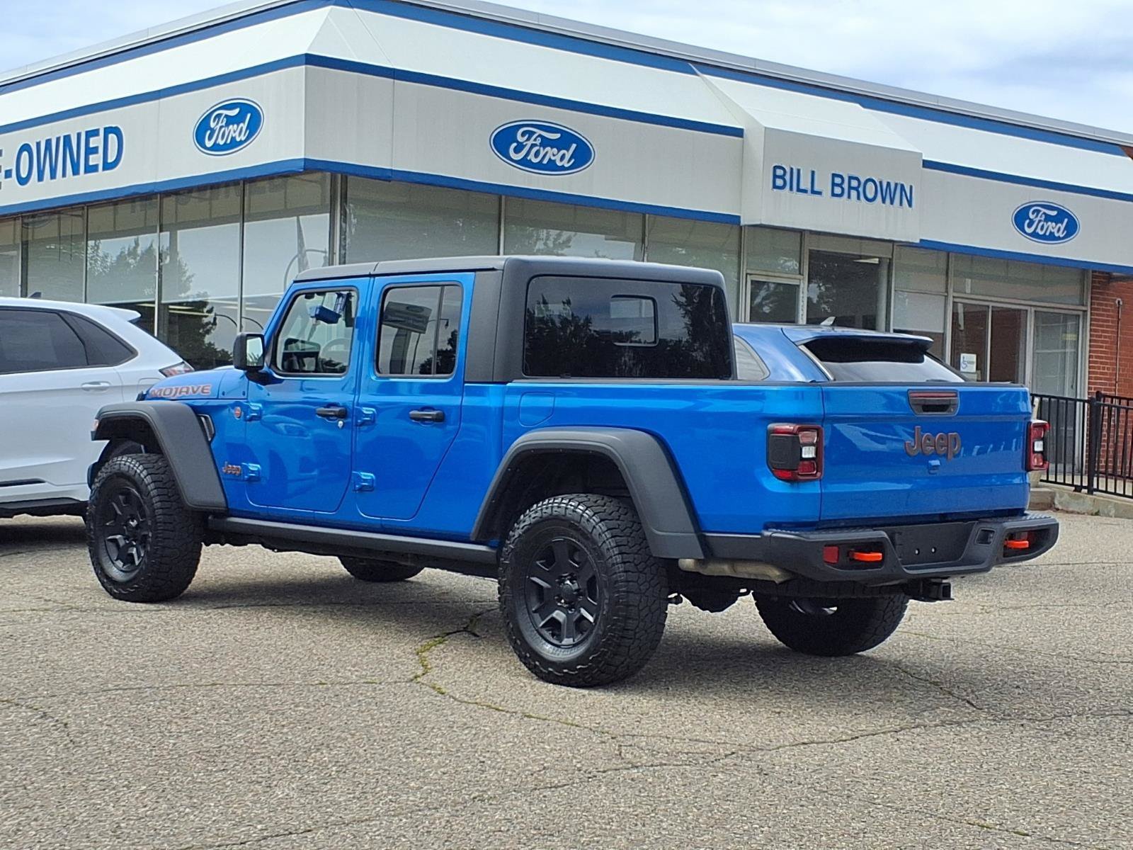 Certified Used 2023 Hydro Blue Pearlcoat Jeep Mojave image 2