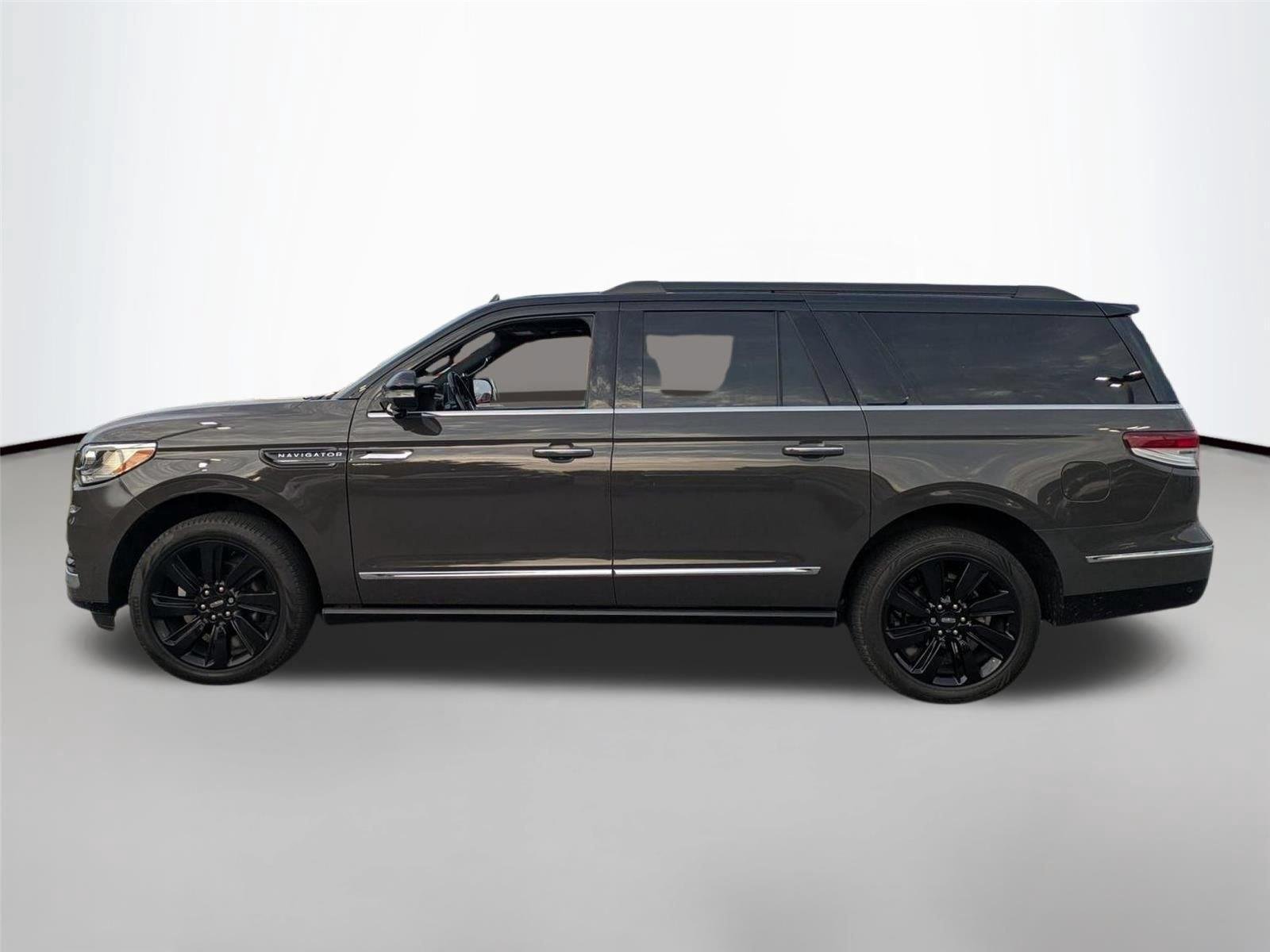 Used 2024 Metallic Lincoln Black Label image 3