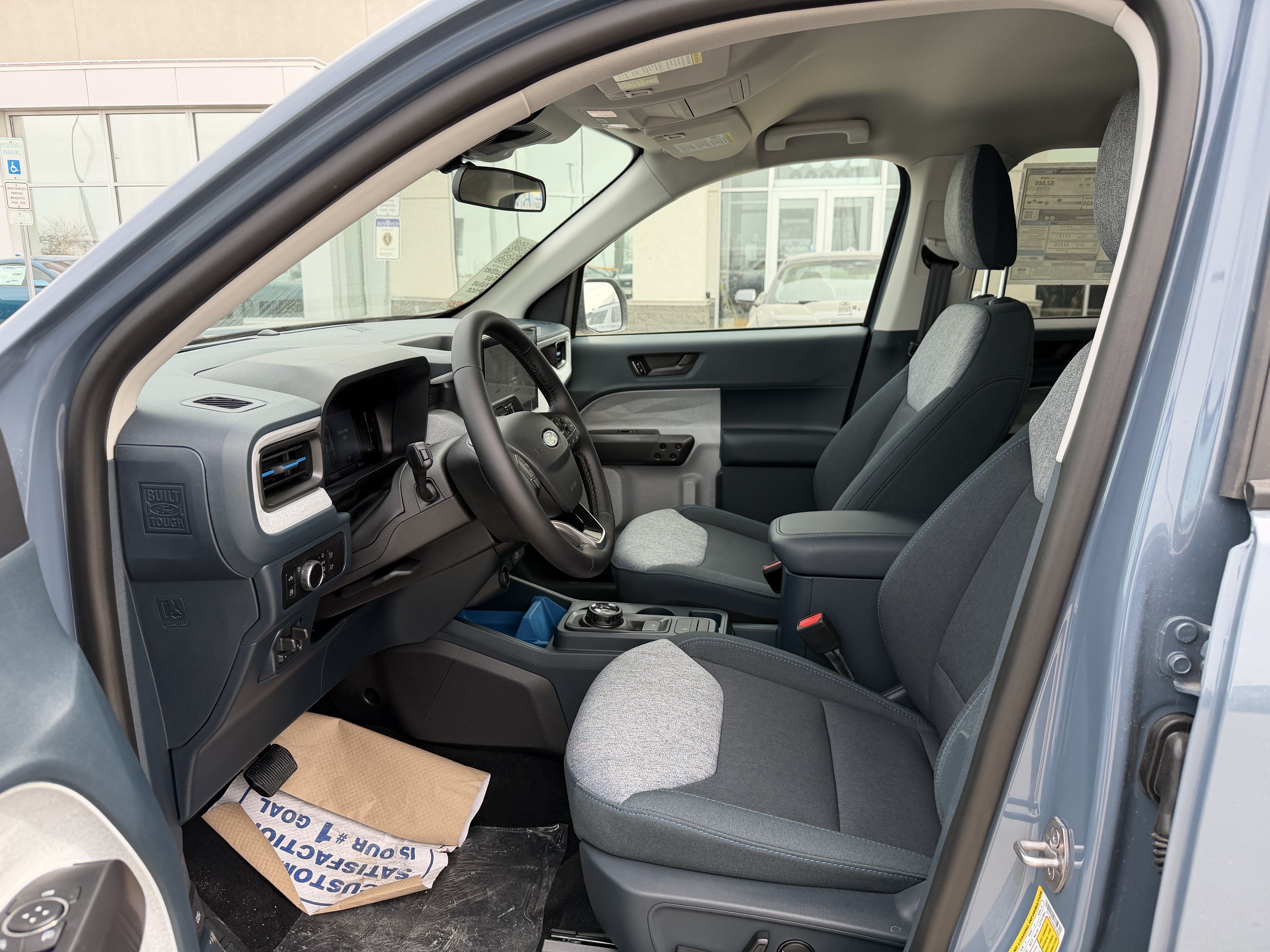 New 2025 Azure Gray Metallic Tri-Coat Ford XLT image 5