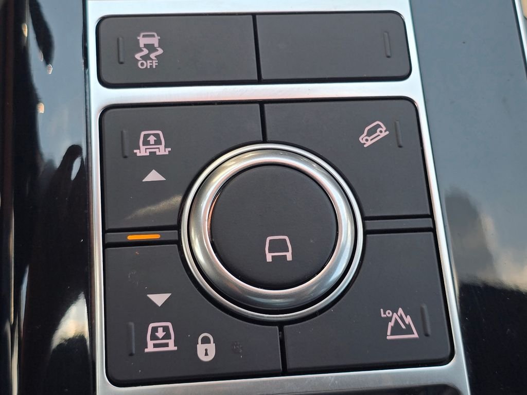 Used 2021 Black Land Rover Westminster image 15