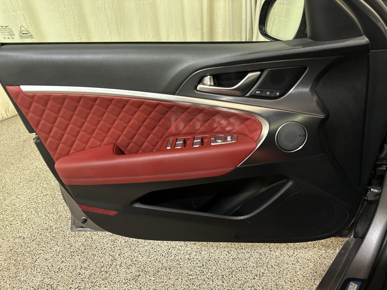 2025 GENESIS G70 Sport Advanced - Photo 18