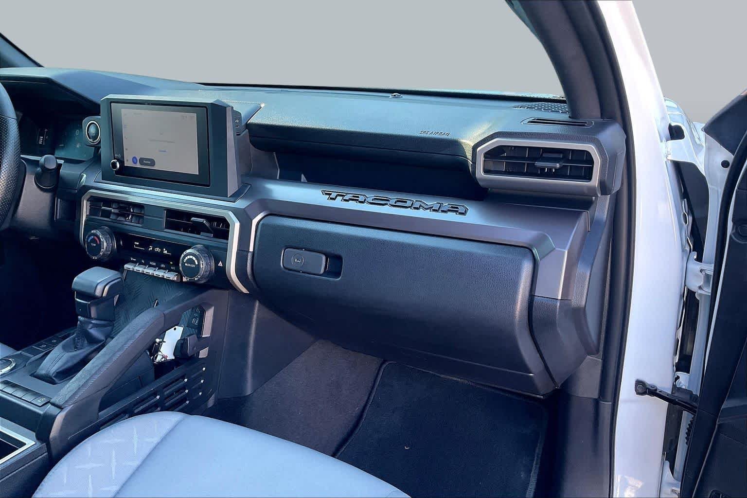 Used 2026 Ice Cap Toyota SR5 image 18