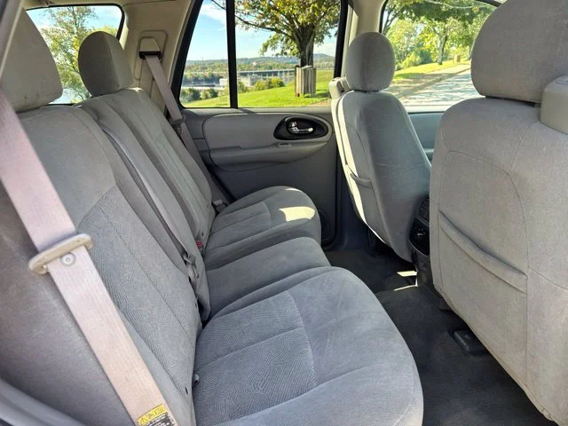 Used 2005 Gray Chevrolet LS image 11