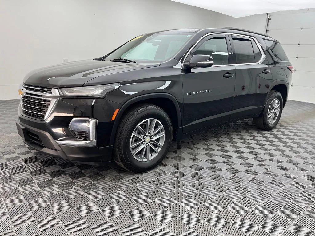 Used 2023 Black Chevrolet LT Leather image 2