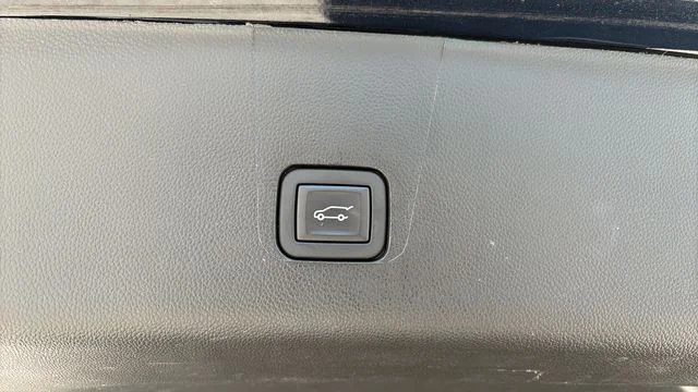 Used 2023 Black Chevrolet Premier image 34
