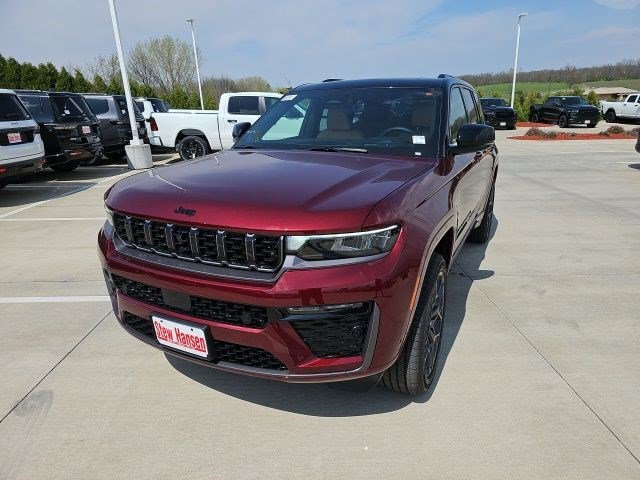 2026 Jeep Grand Cherokee Summit