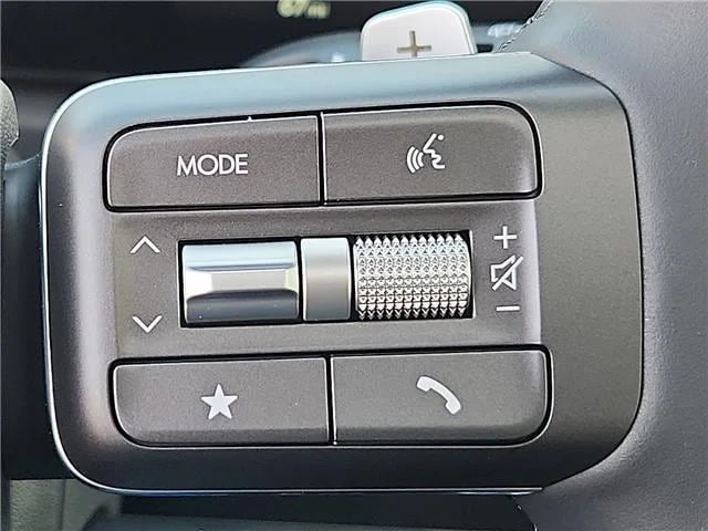 New 2026 Creamy White Pearl Hyundai SEL Premium image 17