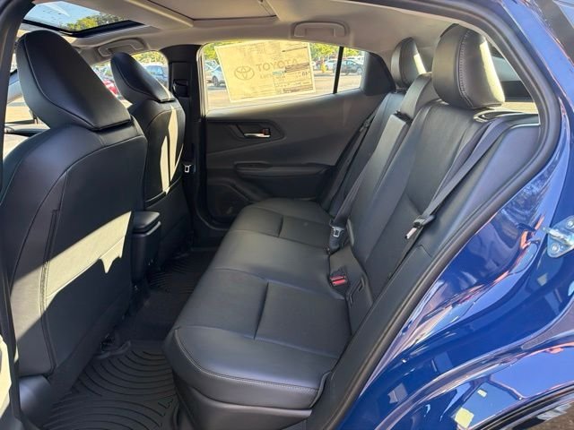 New 2027 08q4 Toyota  image 23