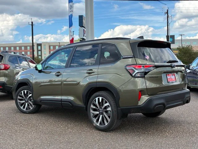 New 2026 AUTUMN GREEN METALLIC Subaru Touring image 5