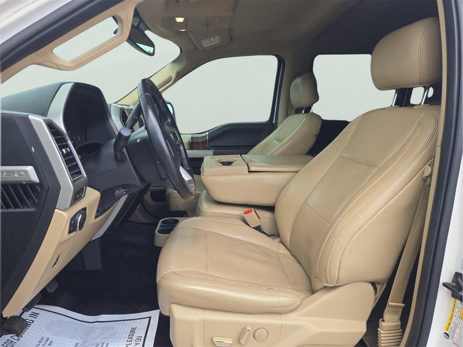 Used 2017 White Platinum Metallic Tri-Coat Ford Lariat image 12