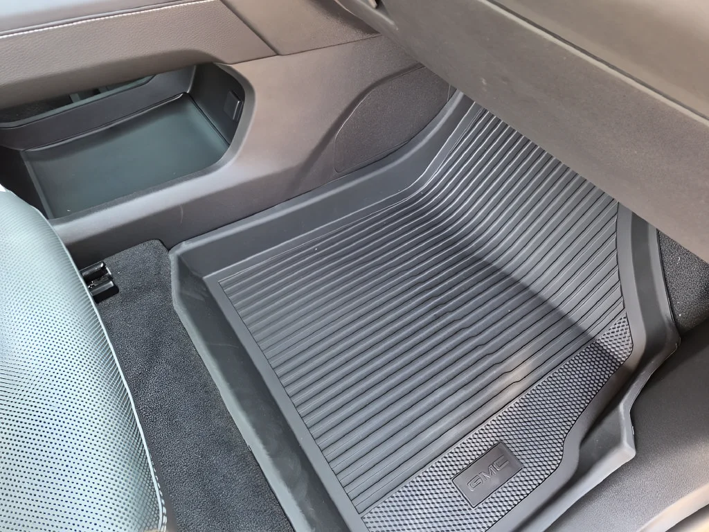2026 GMC Acadia Denali - Photo 41
