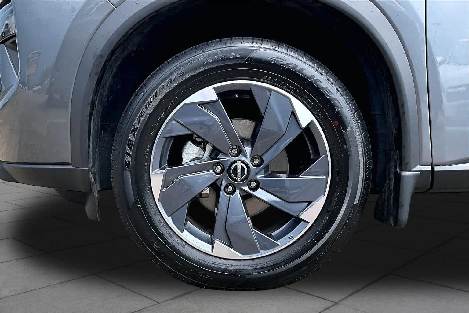 Used 2025 Gun Metallic Nissan SV image 11