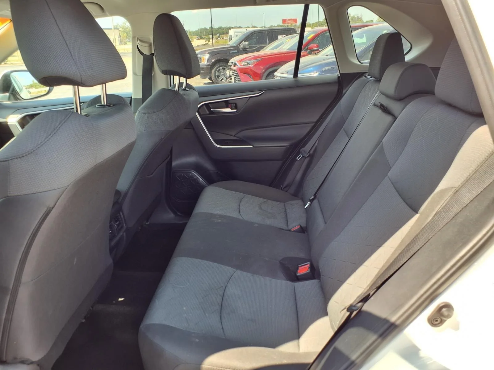 Used 2025 Ice Cap Toyota XLE image 21