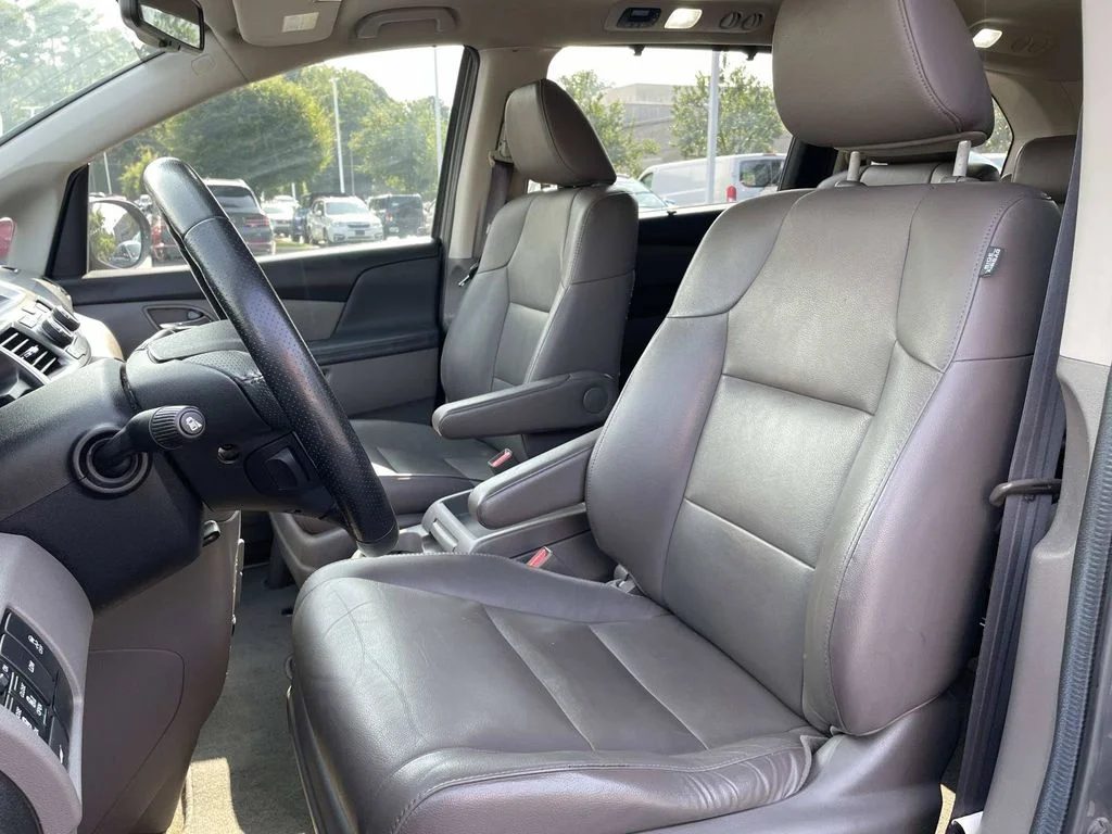 Used 2014 White Honda EX-L image 20