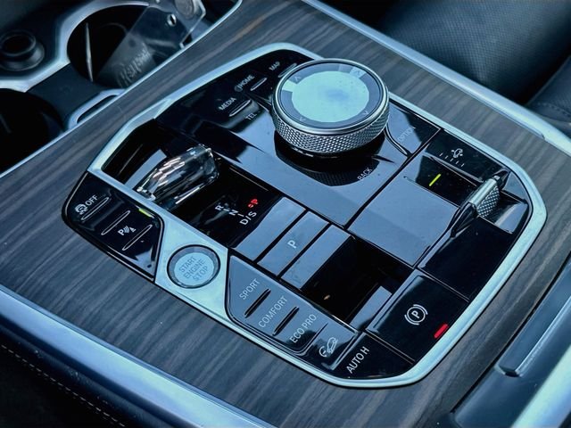 Certified Used 2024 Gray BMW xDrive40i image 17