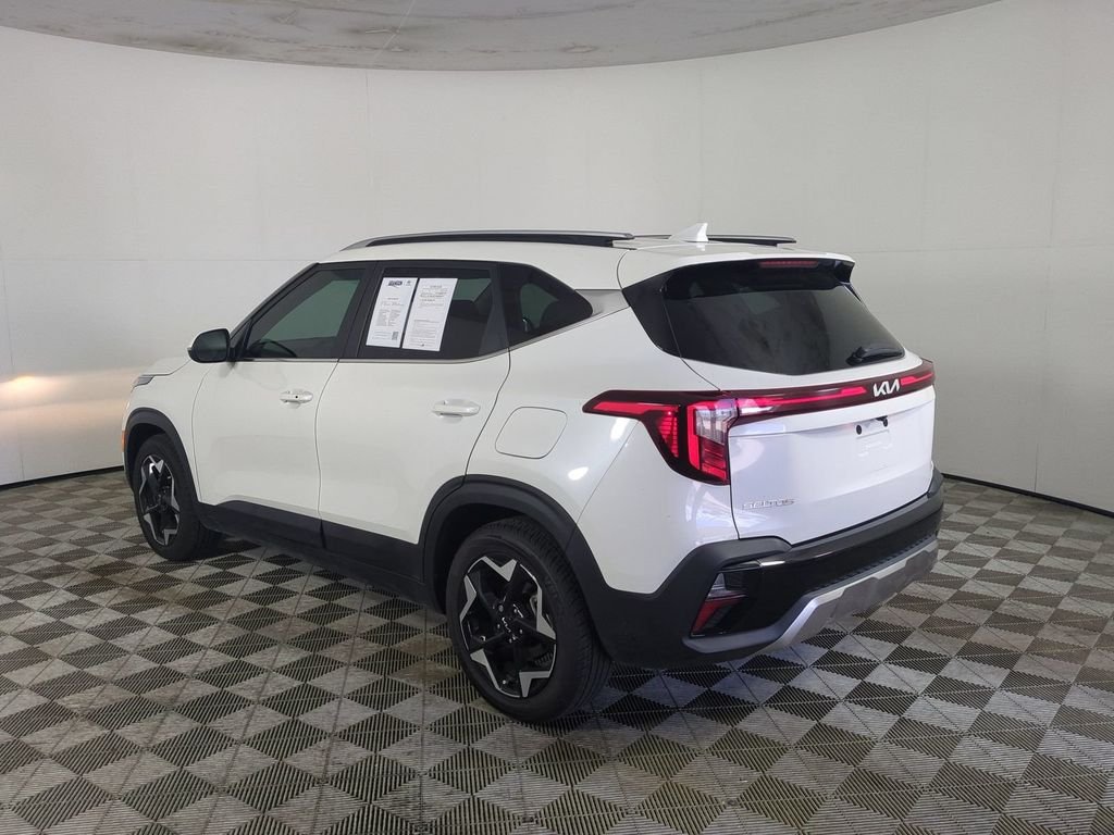 Used 2024 White Kia EX image 7
