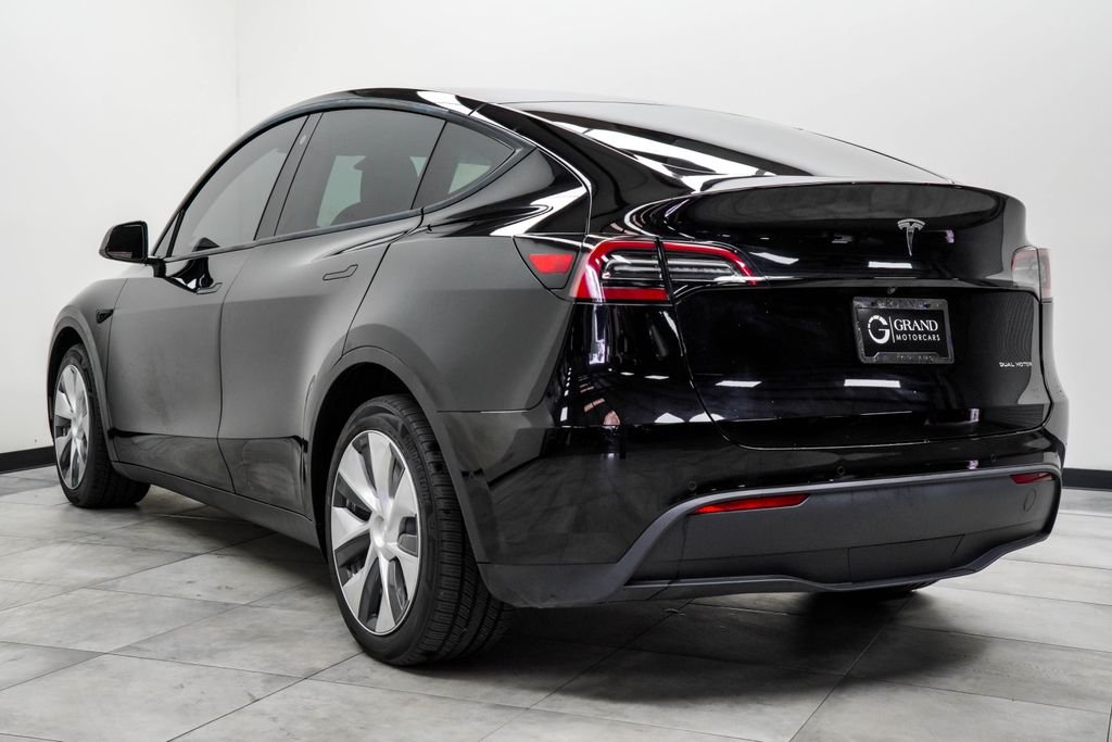 Used 2022 Black Tesla Long Range image 11