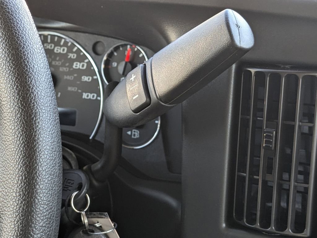 2025 Chevrolet Express Cargo Work Van - Photo 32