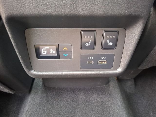 Used 2021 Silver Nissan Platinum image 28