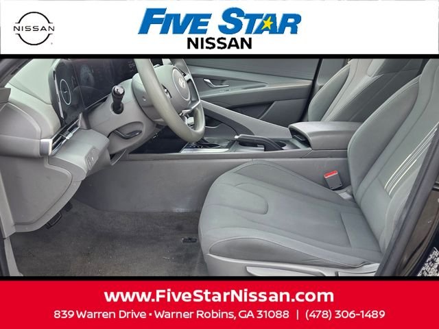 Used 2024 Black Hyundai SEL image 5
