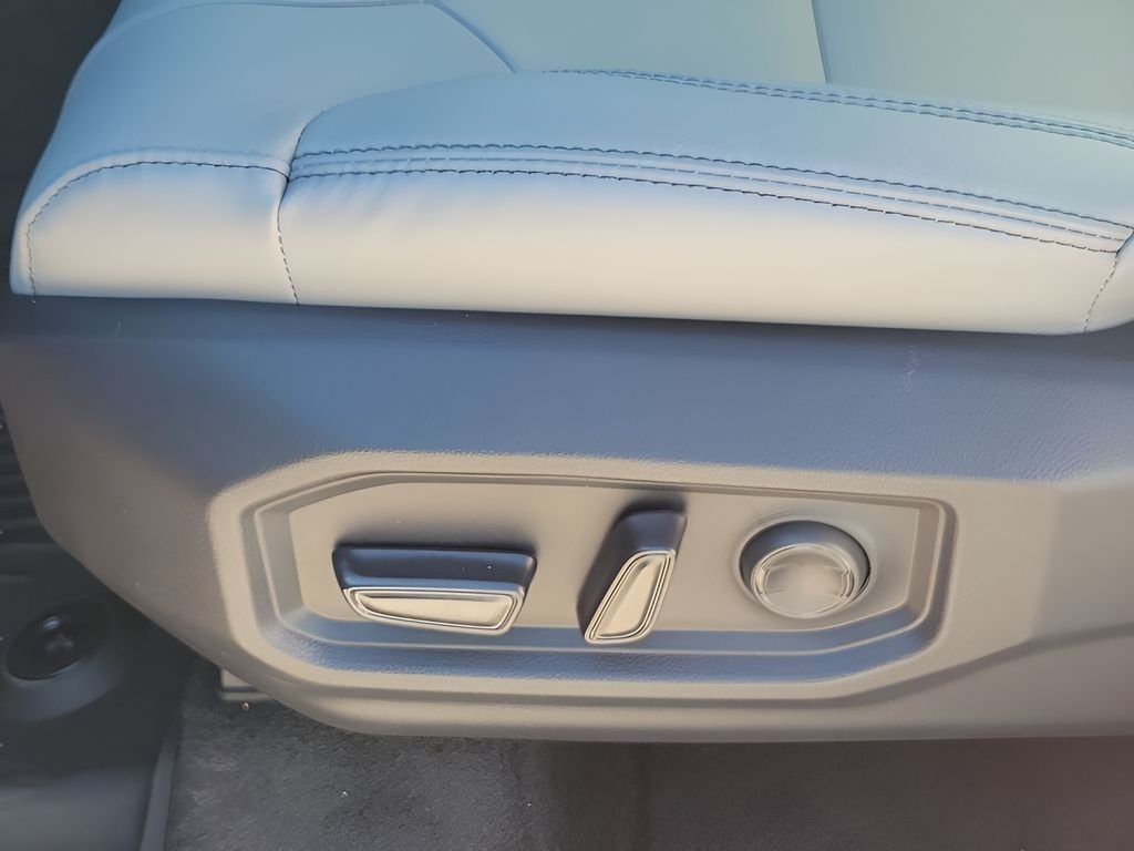 2026 Toyota Tundra SR5 - Photo 29