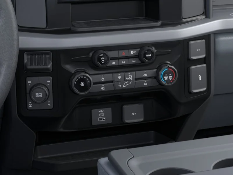 2025 Ford F-250 Super Duty XL - Photo 38