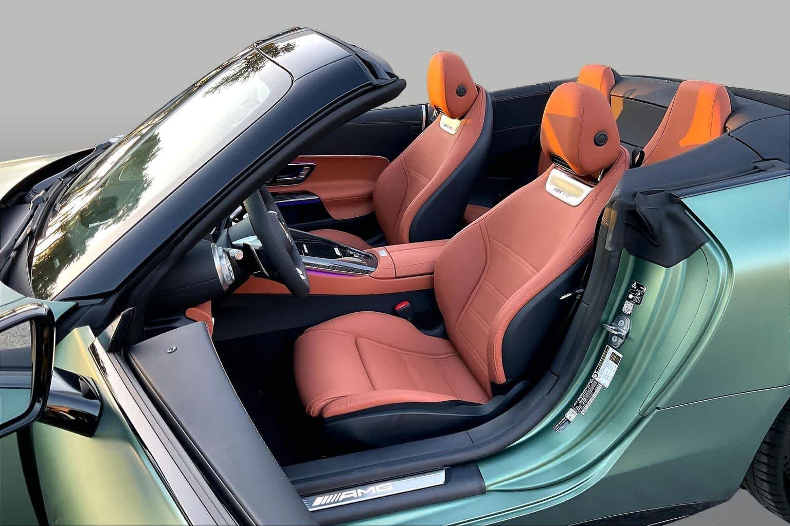 New 2026 MANUFAKTUR exclusive Ireland mid green magno Mercedes-Benz AMG® SL 63 S E Performance Roadster image 13