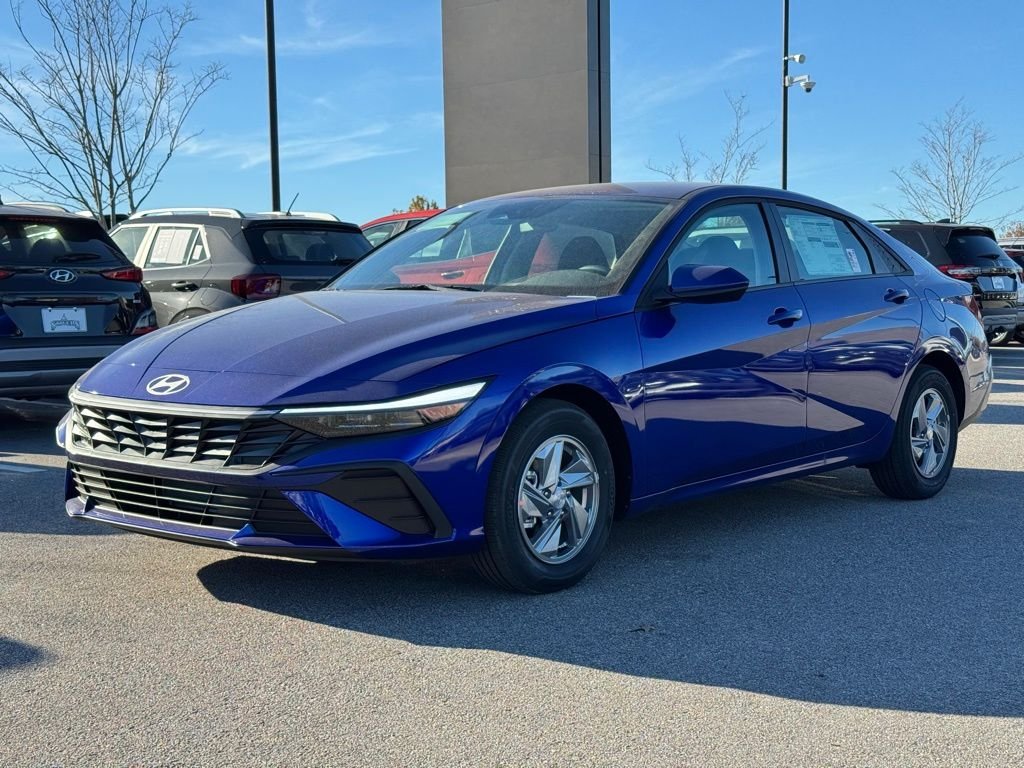 Used 2026 Blue Hyundai SE image 7