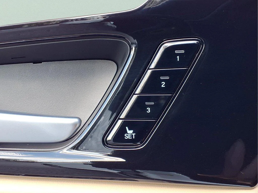 New 2026 Platinum White Pearl Acura FWD w/Technology Package image 21