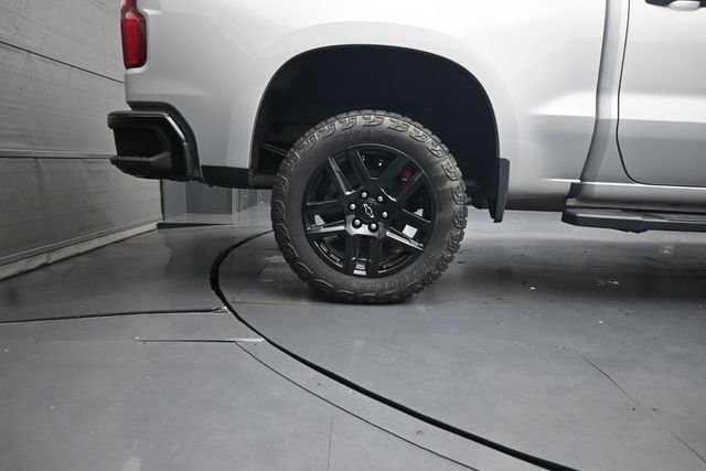 Used 2021 Silver Chevrolet LT Trail Boss image 9