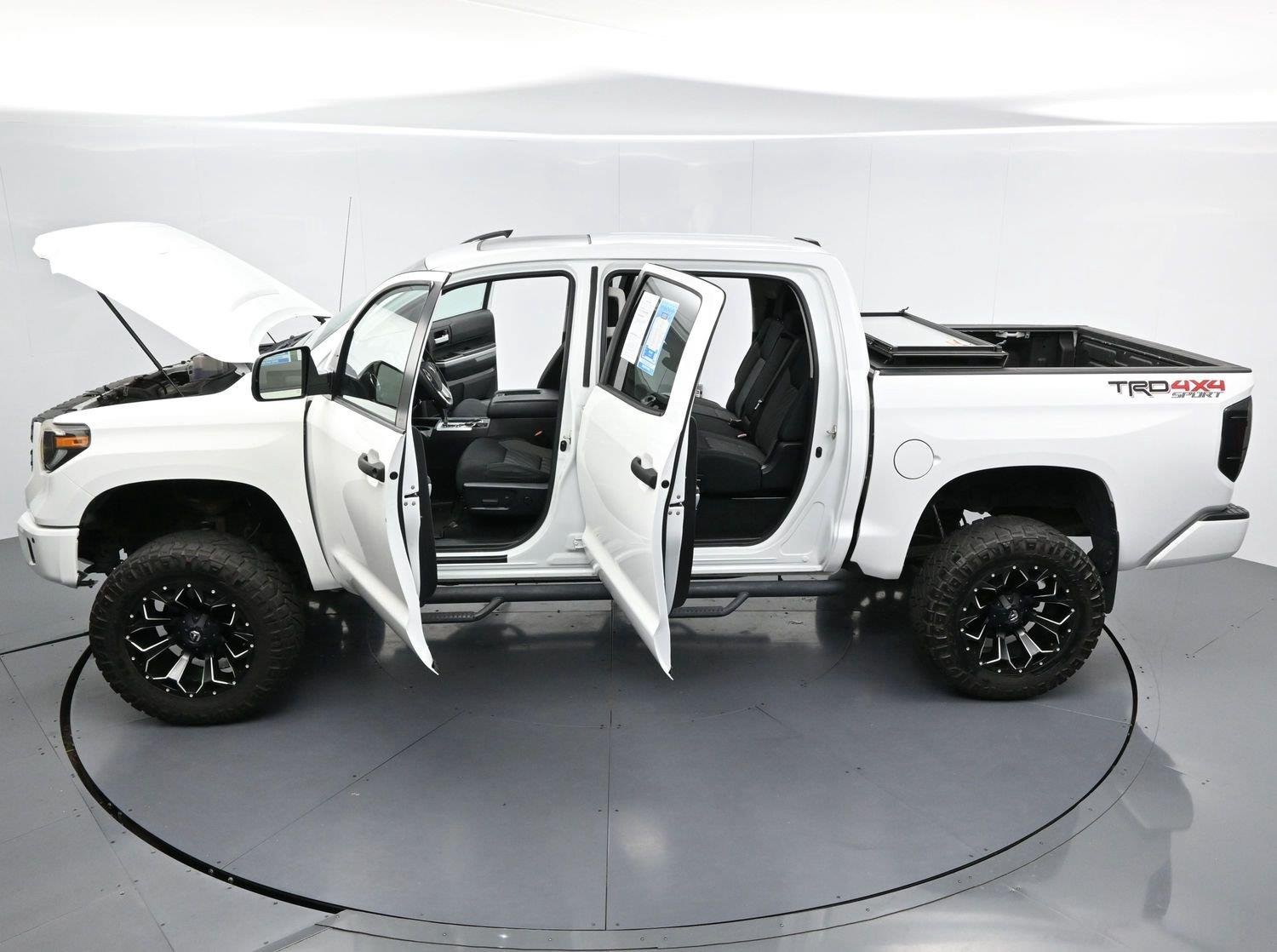Used 2019 Super White Toyota SR5 image 36