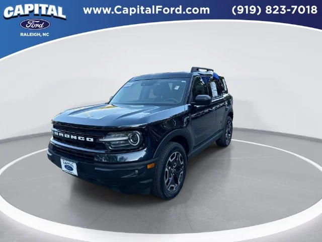 Used 2022 Blue Ford Outer Banks image 4