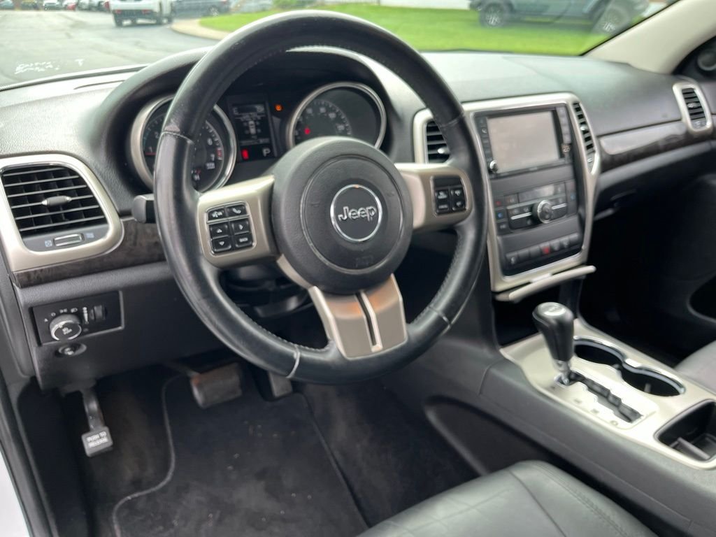 Used 2013 Jeep Grand Cherokee Laredo X with VIN 1C4RJFAG0DC585637 for sale in Louisville, KY