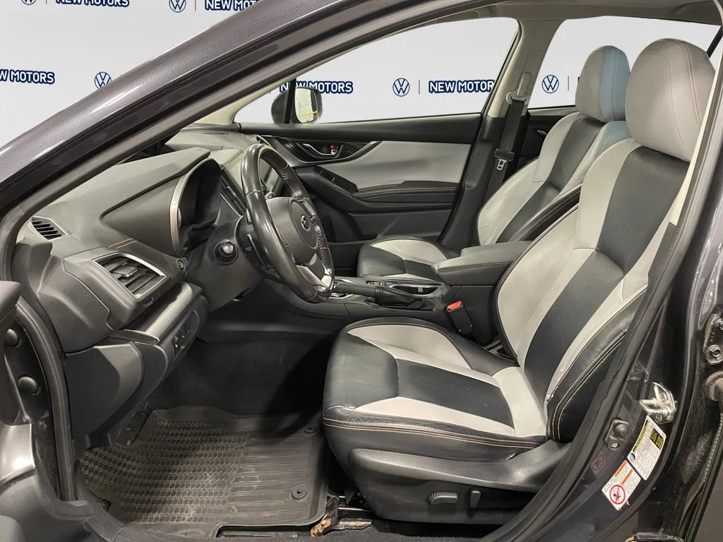 Used 2019 Dark Gray Metallic Subaru 2.0i Limited image 9
