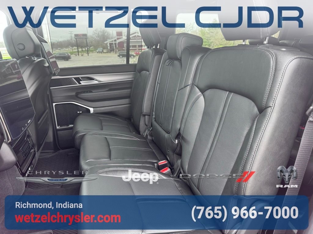 New 2026 Velvet Red Pearl-Coat Exterior Paint Jeep Limited Altitude image 36