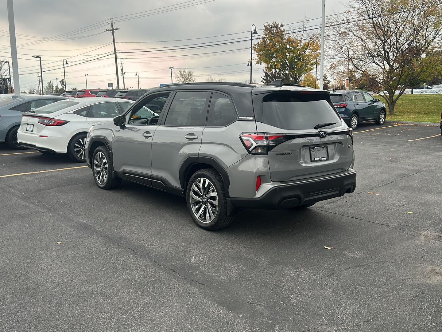 Used 2025  Subaru  image 5