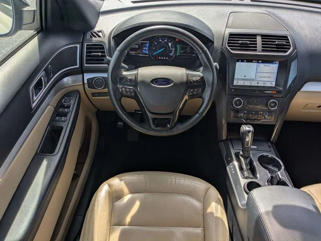 Used 2017 White Ford XLT image 14