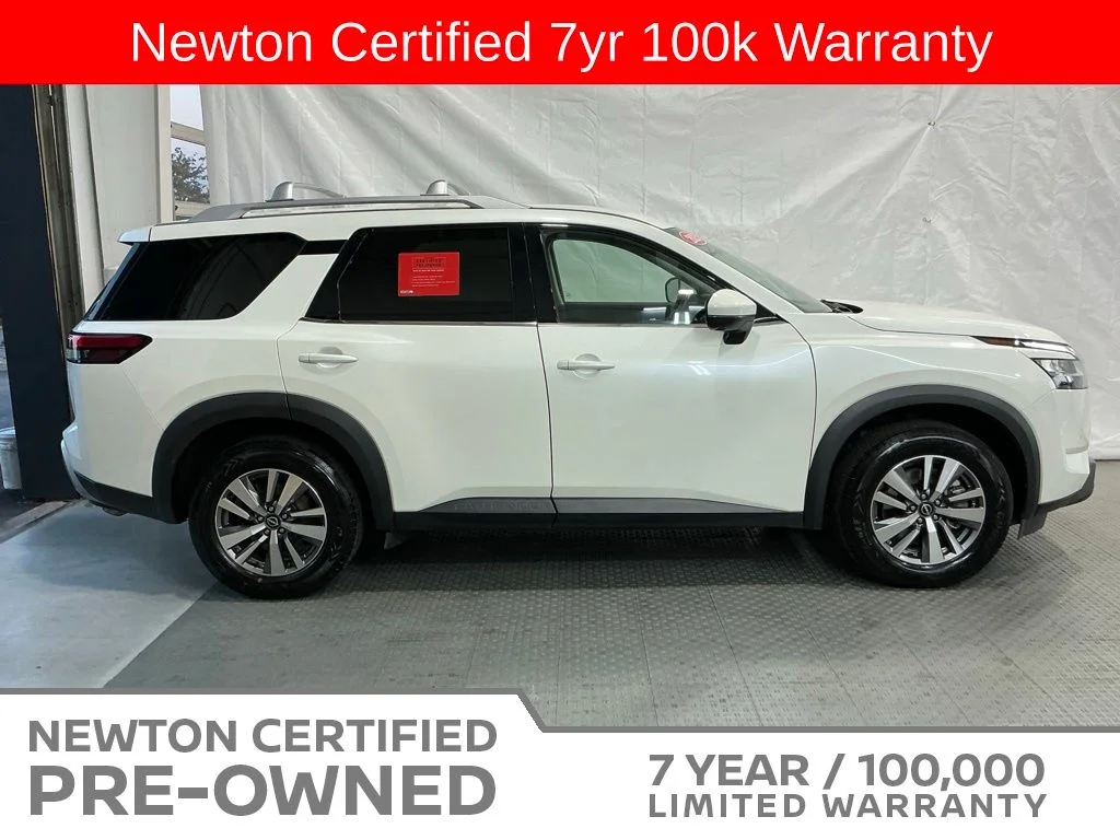 Certified Used 2023 Pearl White Nissan SL image 4