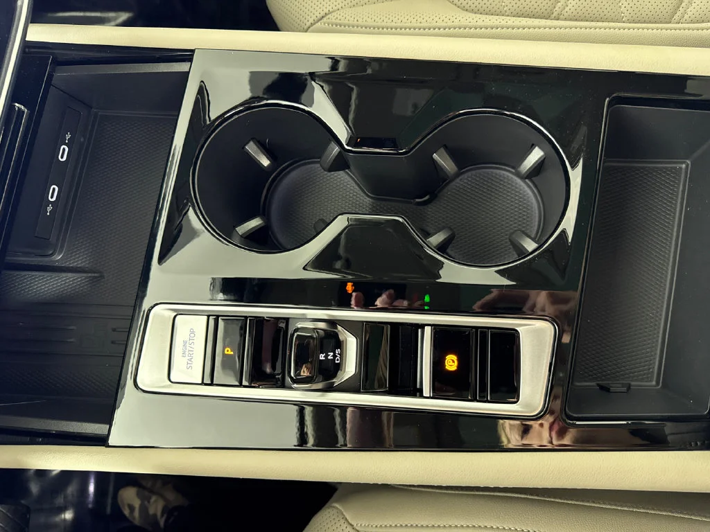 New 2026 Black Volkswagen SE w/Technology image 23