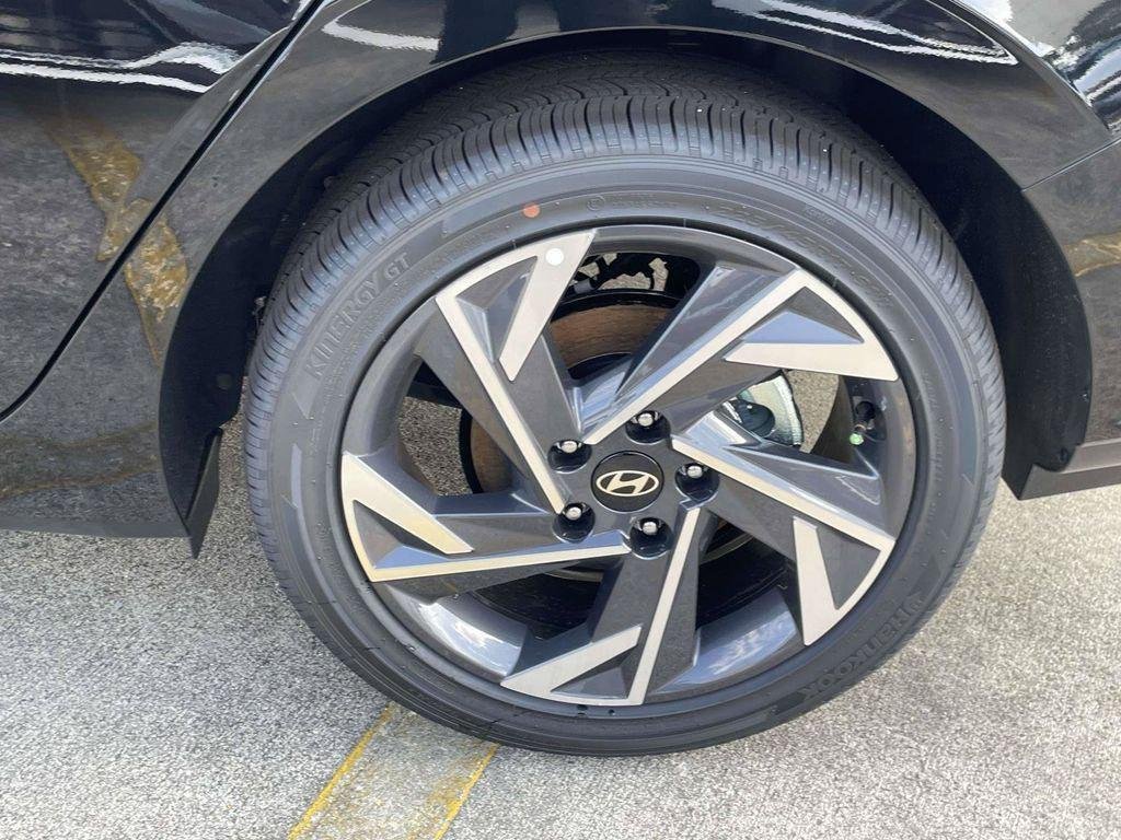 New 2026 Black Hyundai Limited image 69