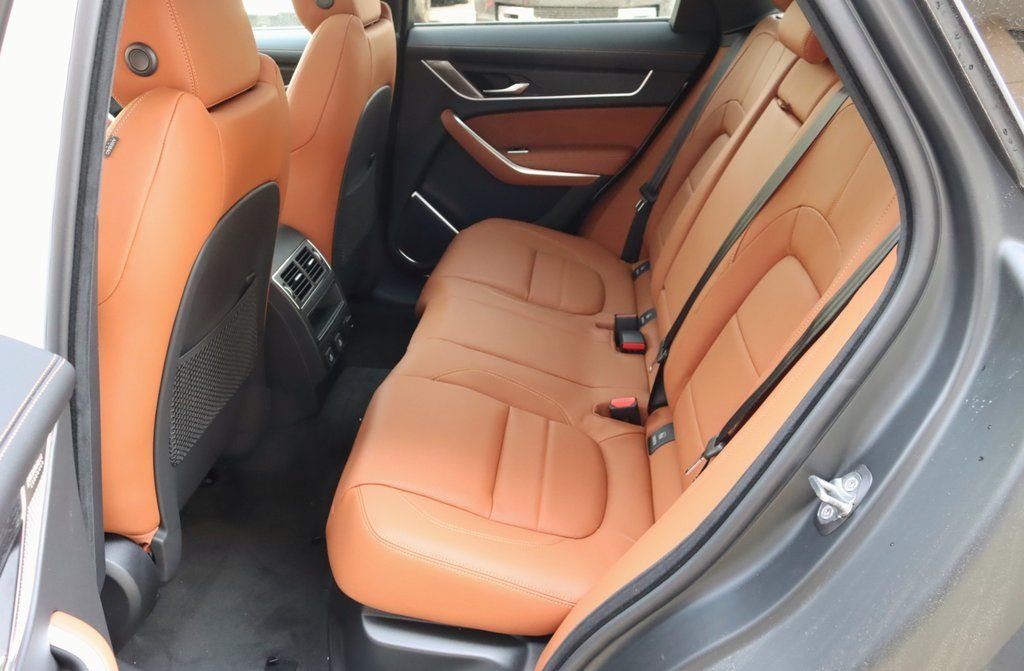2026 Jaguar F-Pace R-Dynamic S - Photo 33