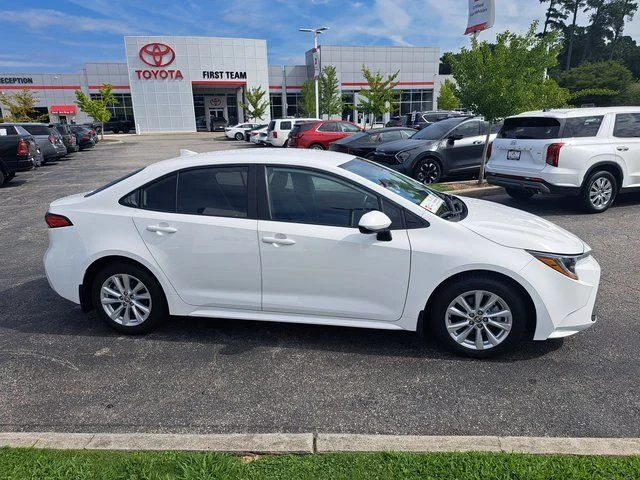 Certified Used 2025 White Toyota LE image 6
