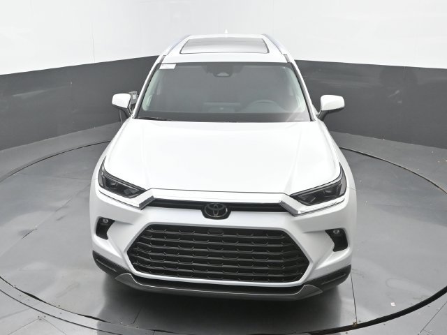 New 2026 Wind Chill Pearl Toyota Limited image 30