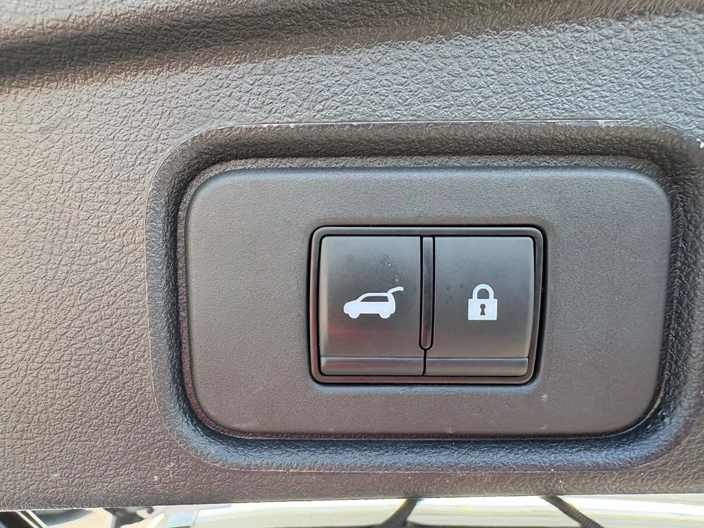Certified Used 2025 White Nissan SL image 13