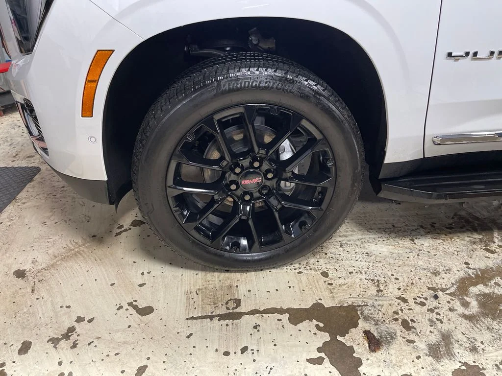 Used 2026 White GMC Elevation image 11